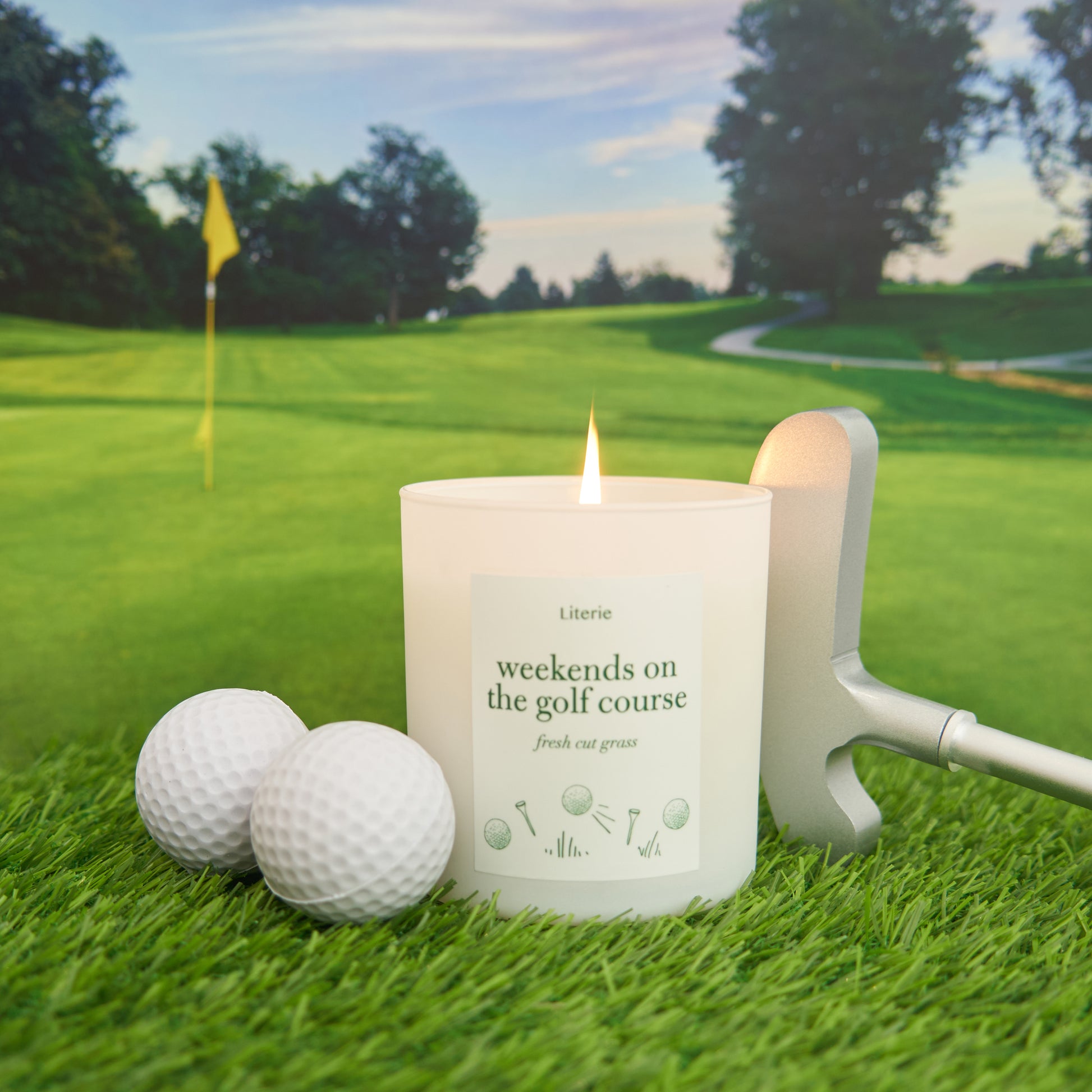 golf candle on fairway.