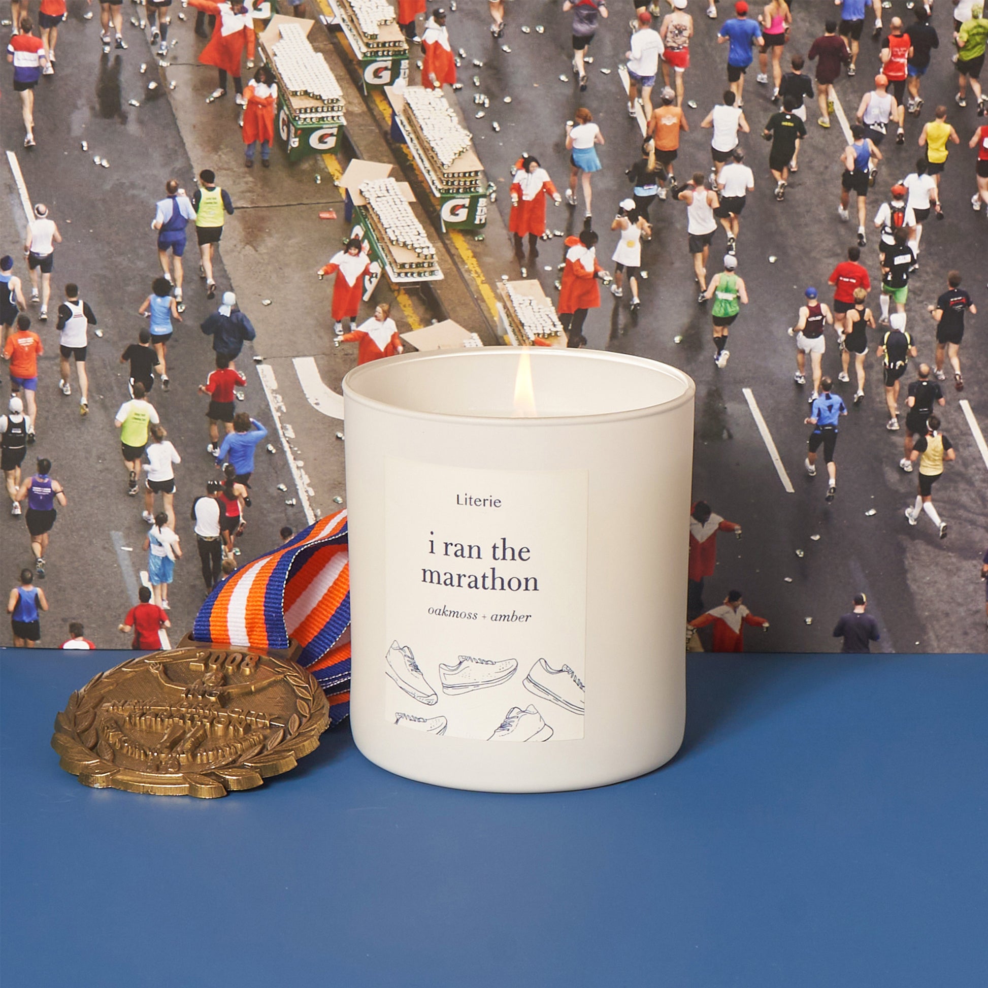 i ran the marathon candle with medal.
