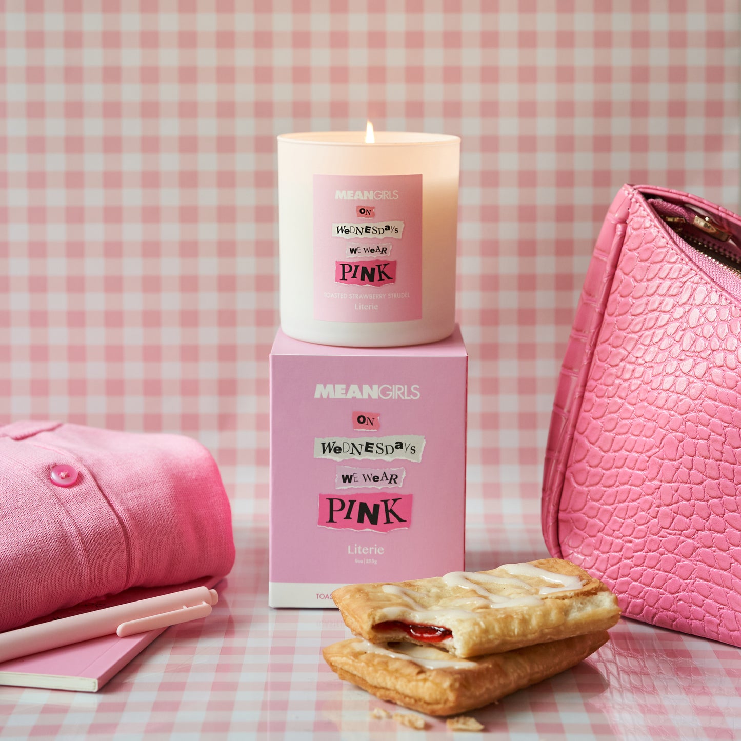 On Wednesdays we wear pink Mean Girls official candle with box.
